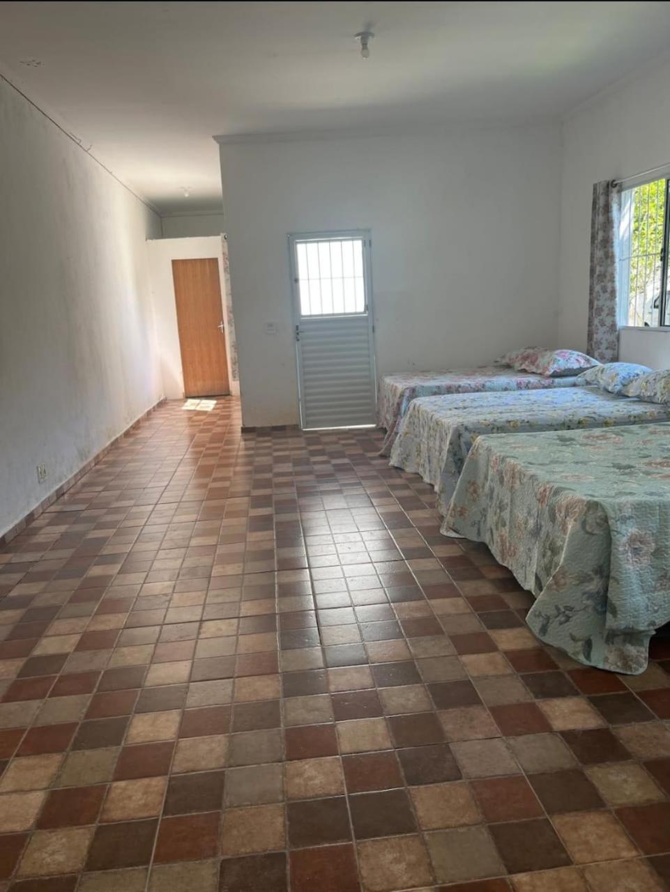 Chacara Completa Com Piscina ,2 Quartos, 20 Pessoas Itariri エクステリア 写真
